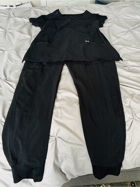 Cherokee Women's Black Jogger Scrubs Medium